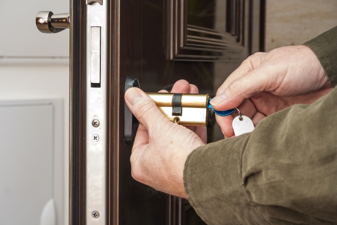 Insider Secrets Before You Call a Locksmith That Will Save You Hundreds